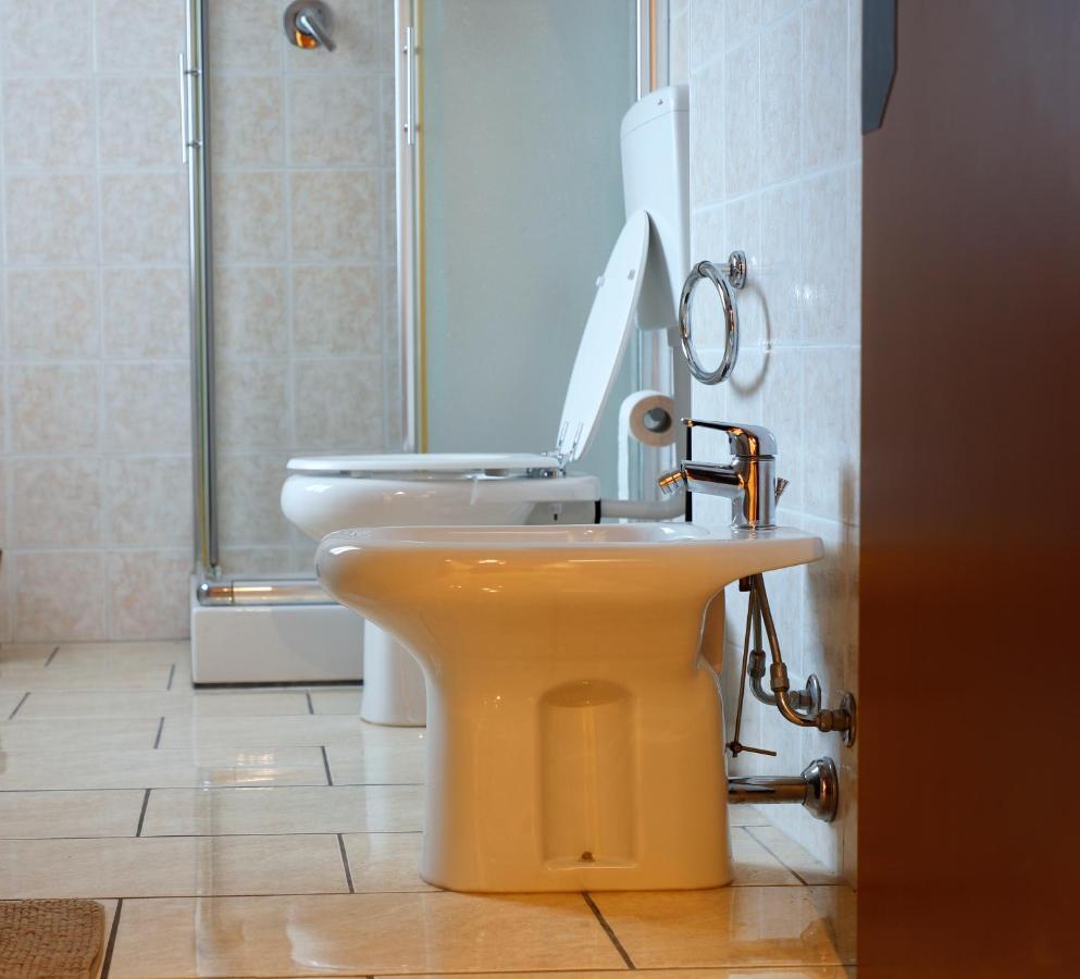 Emily House Vignola Apartment วิญโญลา ภายนอก รูปภาพ