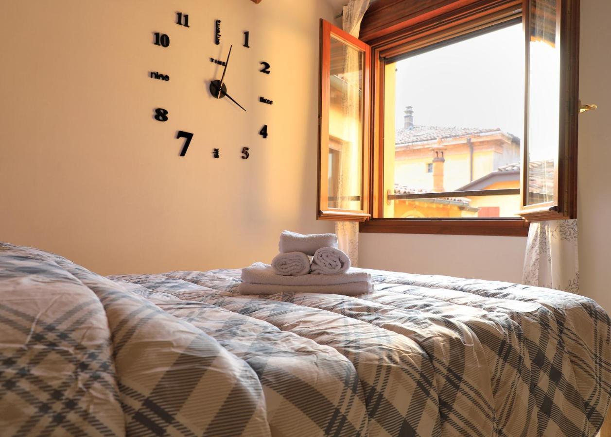 Emily House Vignola Apartment วิญโญลา ภายนอก รูปภาพ