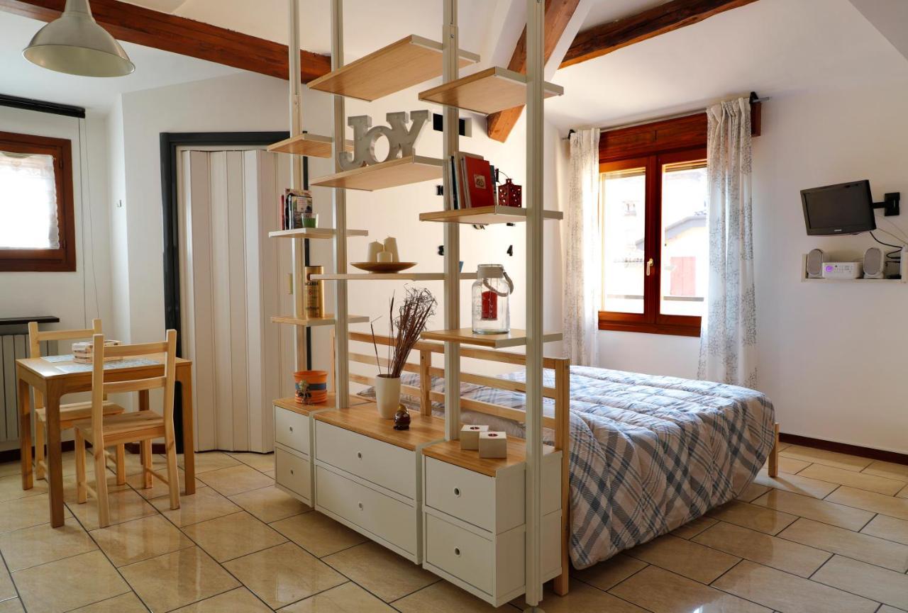 Emily House Vignola Apartment วิญโญลา ภายนอก รูปภาพ